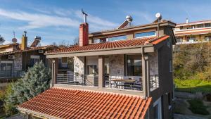 VALLEY Premium House