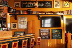 The Waters Edge Hotel