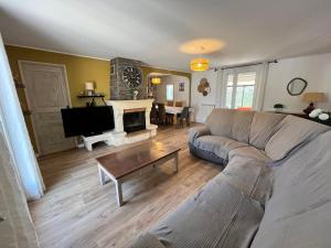 Très belle villa climatisée plain pied, WIFI, 3 chambres, piscine privée, proche du canal du midi et 4km de la mer LXPIN23