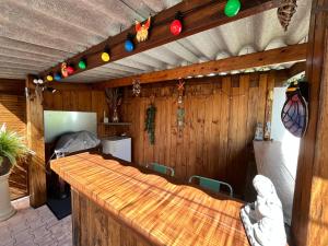 Très belle villa climatisée plain pied, WIFI, 3 chambres, piscine privée, proche du canal du midi et 4km de la mer LXPIN23