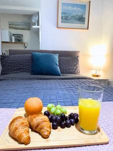 Small studio in central Brighton for 2