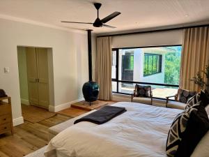 House 28, Fort Village