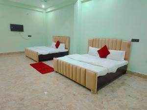 THE GRAND STAY 600 Meters from temple