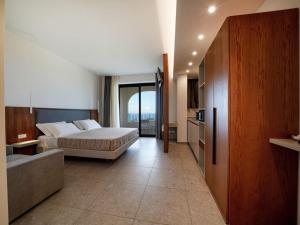 LUZIA AGRIRESORT - Piscina Idromassaggio con Vista Mare Aperta fino alle ore 23-00