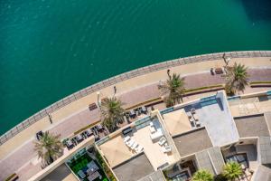 Spacious 1BHK Apt with Canal View in Dubai Marina