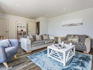 4 Bed in Seaview oc-87155