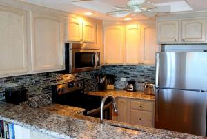 Oceanfront Whale Watching, Sunsets, Island Views on Big Lanai