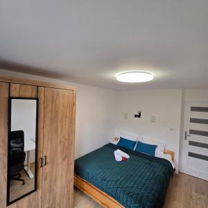 Słoneczny Apartament Panorama 5 7 z Widokiem na Jezioro i Góry