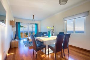 Villa Araujo Da Costa by HR Madeira