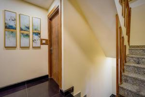 FabHotel Clock View 500M From The Mall Road