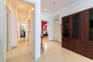 GuestHost - Palermo Roomy and Modern Apartment