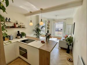 Appartement 1 chambre entièrement rénovée - Vue sur les toits de Paris - 2 personnes