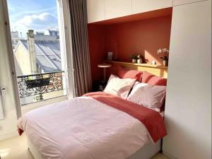 Appartement 1 chambre entièrement rénovée - Vue sur les toits de Paris - 2 personnes
