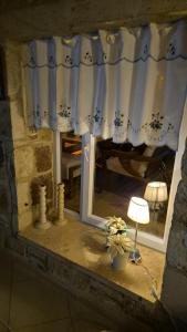 Isıtmalı Havuzlu Otantik Taş Ev