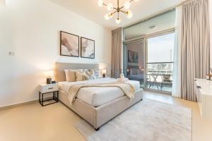 Community View 1BR, Perfect Location Near Miracle Garden, Butterfly Garden and Community Spaces, Orion Building, Arjan by Deluxe Holiday Homes