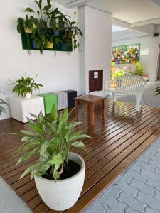 Pé na Areia, condominio Lazari