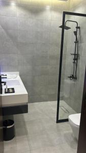 Aparthotel and courtyard in Al-Rawda neighborhood next to Abha Airport 1