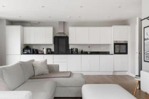 DAISI - 1 stop to London Bridge