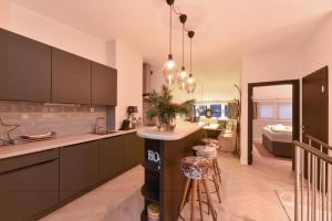 Penthouse Mountain and Lake View, terrace, AirCondition, incl Summer Card