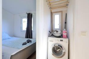 Premium Workers Home Near the Lake - 3 Beds - Parking - Near Volvo