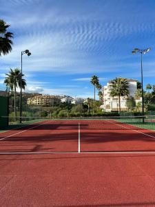 Golf Estate Apartment 3 PoolsYear, Gym, Tennis & Huge Terrace