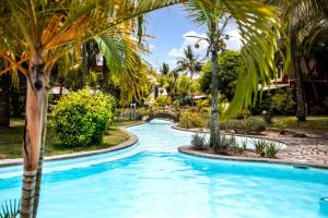 Three-bedroom at Jardin du Cap with shared pool