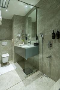 Hotel Kohinoor Continental, Airport - Newly Renovated