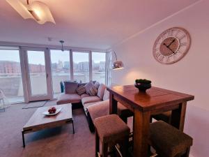 5 star Luxury Apartment in City Centre with views