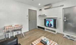 Dcondo Kathu - Top Floor 1 Bdr Condo with shared Pool