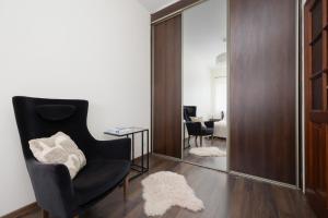 Cozy Apartment Warszawa Bukowińska by Solarento