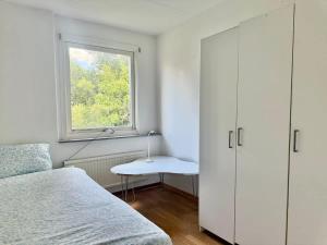 Workers Villa - 3 Bath - 11 Beds - Parking - Volvo