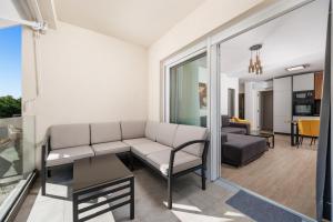 Residences in Villa Marealto with pool, garage and seaview