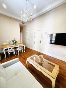 New Malaga center Madre de Dios premium