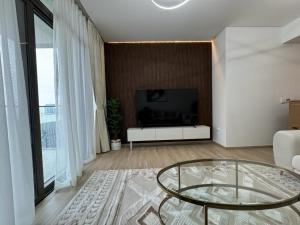 High Floor, 1 Bedroom in Palace Residence