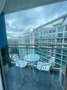 Condo in Paranaque Near NAIA- Azure Paranaque