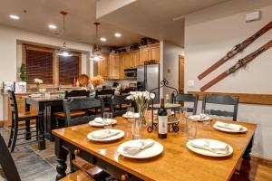 Park City KBM Resorts Walk To Main Street And To Park City Mountain Hot Tub On Free Citywide Bus Route 2 Units 8 Bedrooms ML-1341