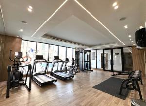 Chic 1bhk Smart Apartment, near circle Mall