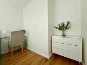 EASY RENT- Wieniawska 80 24h Check-in