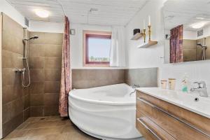 136-Snedsted-Lykkens-Hab-23