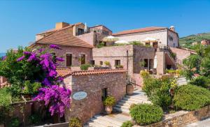Spilia Village Hotel & Villas