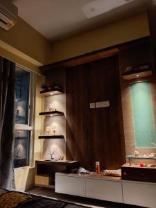 Premium 1 Bhk furnished flat