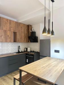 SkyView Apartment Isani - City&TV Tower View