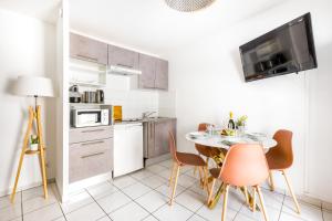 BnGo l Cosy et Calme l Métro B, 4 personnes