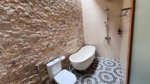 New villa with pool near the beaches