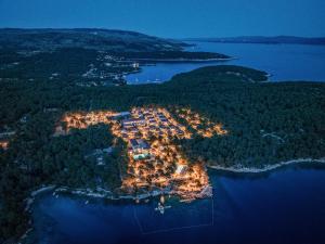 Gava Waterman Island Cottages -Inclusive