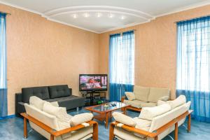 Three bedroom, 8 Lyuteranska str, Centre of Kiev