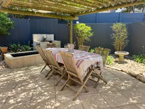 Spacious Holiday house with swimming pool