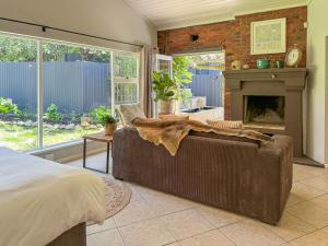 Spacious Holiday house with swimming pool