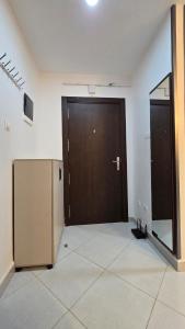 T2 Cosy & Central Akid Lotfi