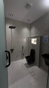 استديو الملقا انيق بجلسة واسعة Studio modren